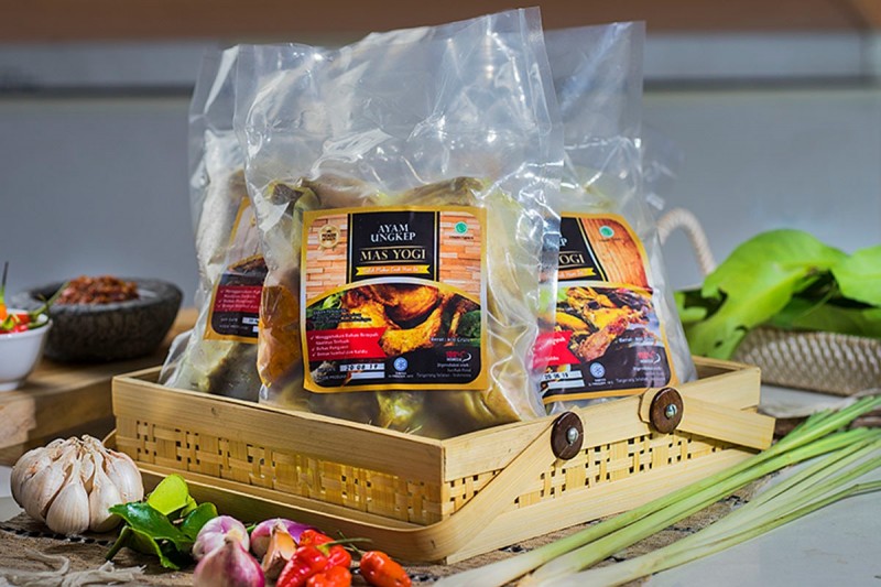 Ayam Boiler Ungkep 1 Ekor Khas Mas Yogi 500gr