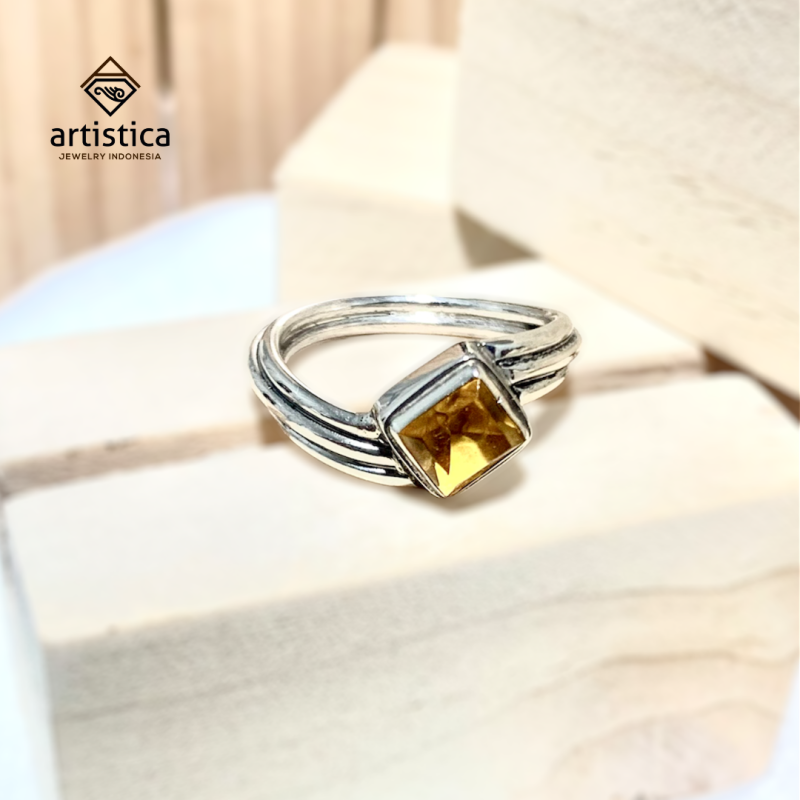 Cincin Permata Crystal kuning